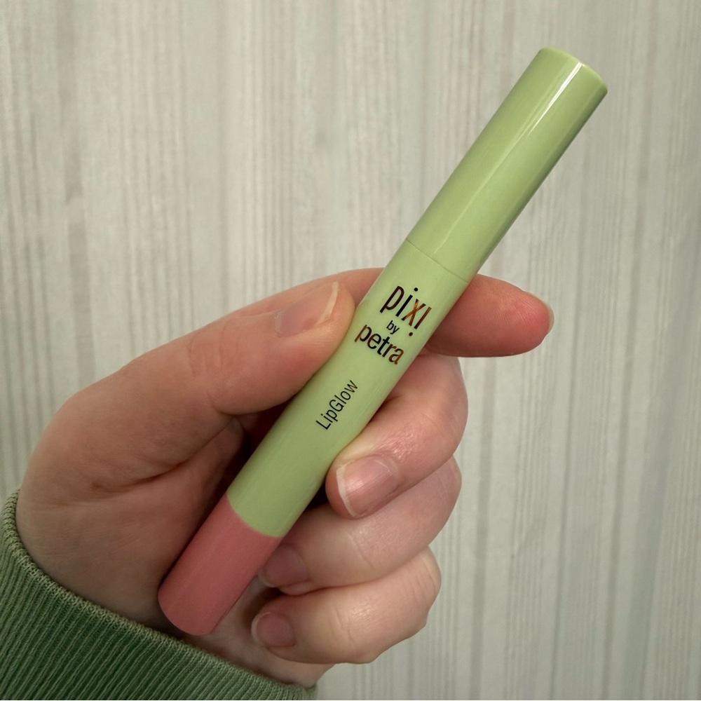 🌈5/$25 BUNDLE! NIB⚜️ Pixi by Petra LipGlow in Fleur - Picture 6 of 6